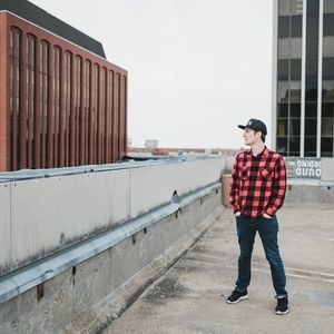 Meet your Posher, Logan